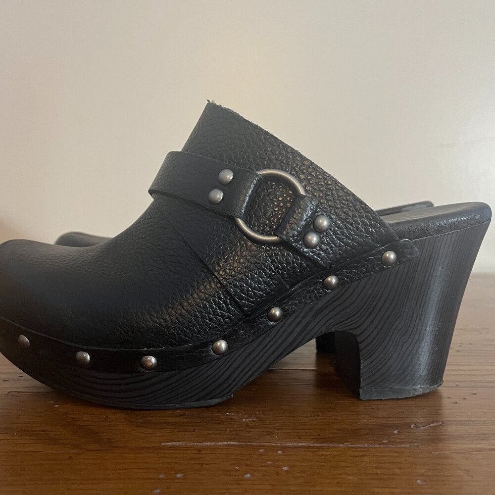 Kork Ease Felisa Black Leather Studded Mule Sz. 8